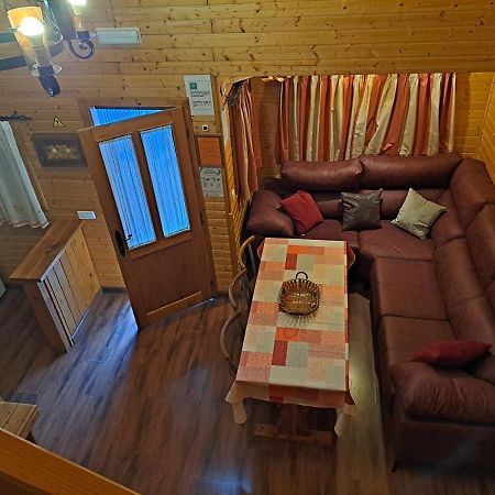 Cabanas De Madera El Rinconcillo Arroyo Frio Bagian luar foto