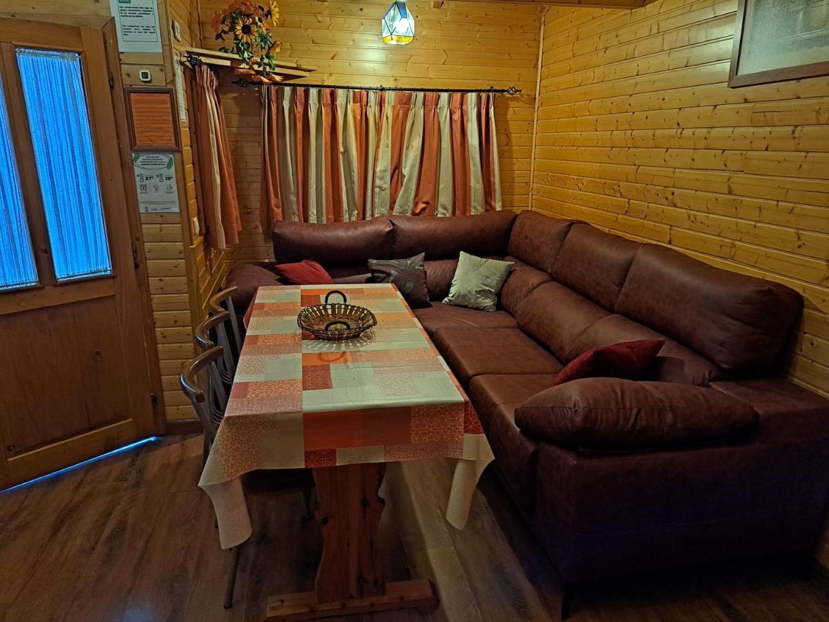 Cabanas De Madera El Rinconcillo Arroyo Frio Bagian luar foto