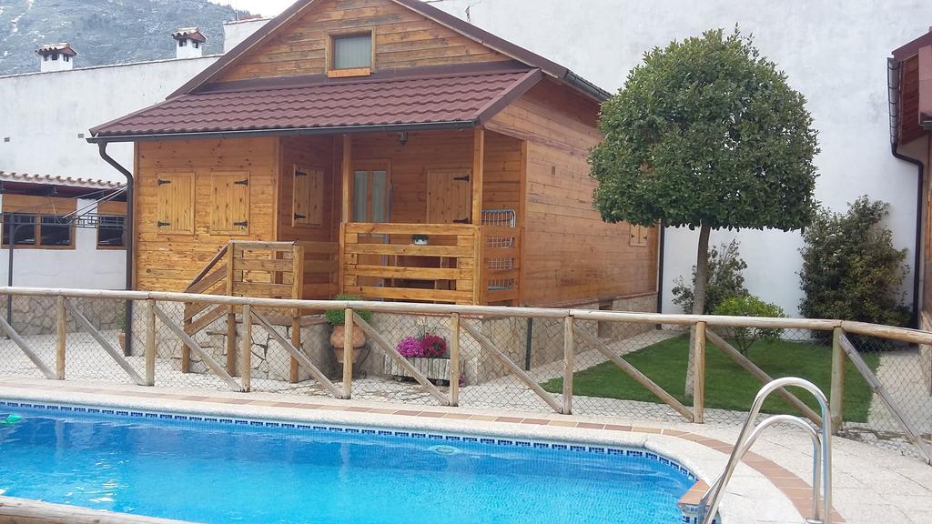 Cabanas De Madera El Rinconcillo Arroyo Frio Bagian luar foto